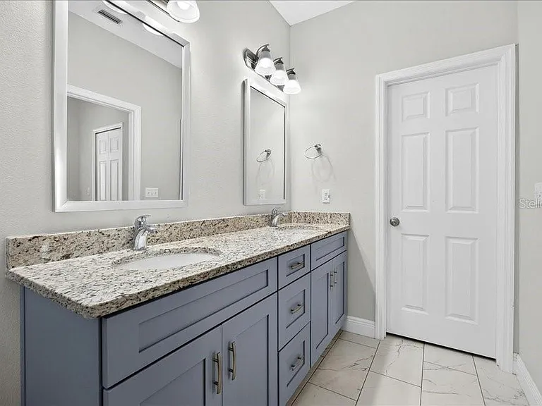 16 Empire Ln #B — Photo 24