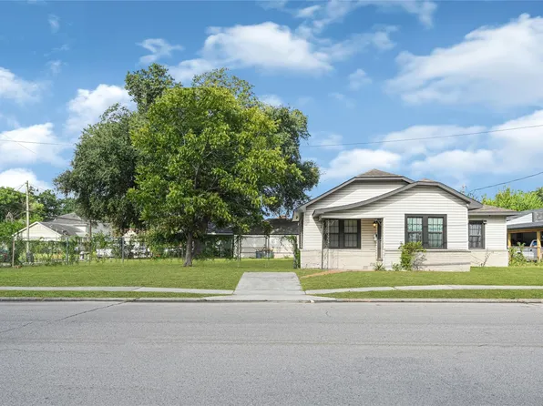 604 N Main St, Galena Park, TX 77547