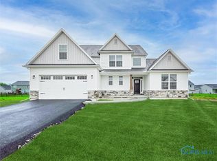 8745 Harlow Ct, Sylvania, OH 43560