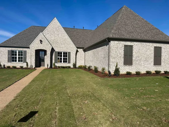 810 Mebane Dr, Oakland, TN 38060