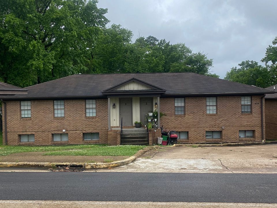 1st image of 429 E Lee Blvd #2
