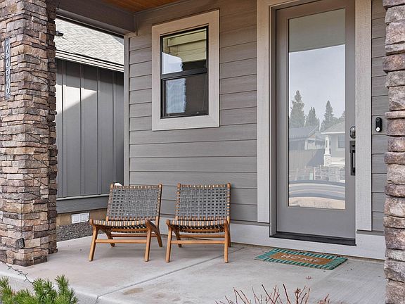 3rd image of 2256 NW Skyline Ranch Rd