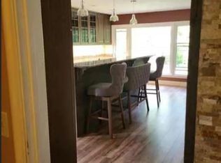 5716 Eden Prairie Rd, Minnetonka, MN 55345