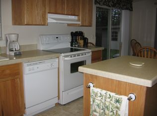 385 Old Homestead Dr, Oakland, OR 97462