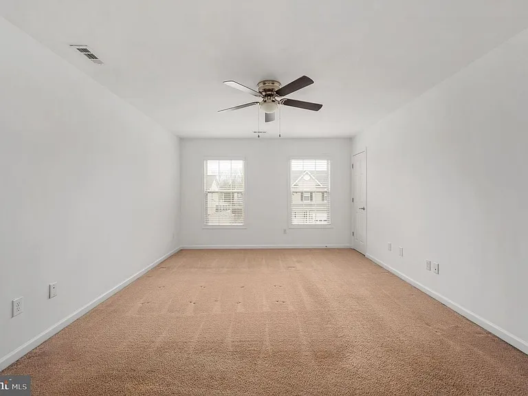 259 Olympic Dr — Photo 41