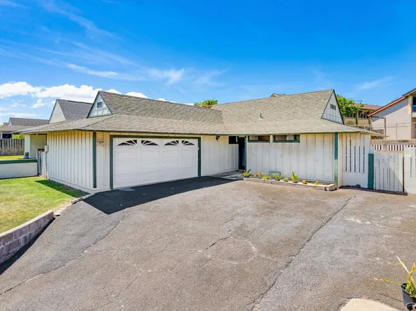 709 Kaulu Pl, Kahului, HI 96732