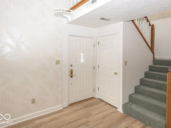 3rd image of 3057 Sugar Maple Ct