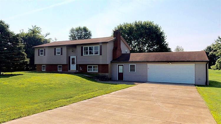 1st image of 203 Heilman Cir