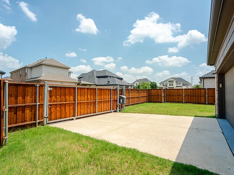 6642 Gavin Dr — Photo 20
