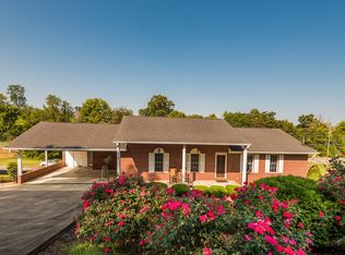 214 Sparrow Rd, Bluff City, TN 37618