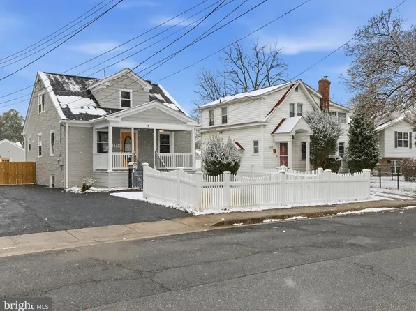 3710 42nd Ave, Brentwood, MD 20722