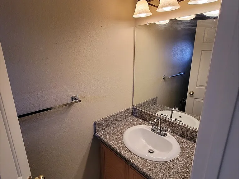 253 Buckskin St — Photo 29