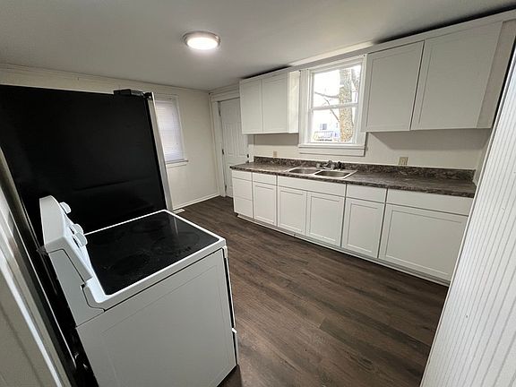 4th image of 1091 21st Ave #B