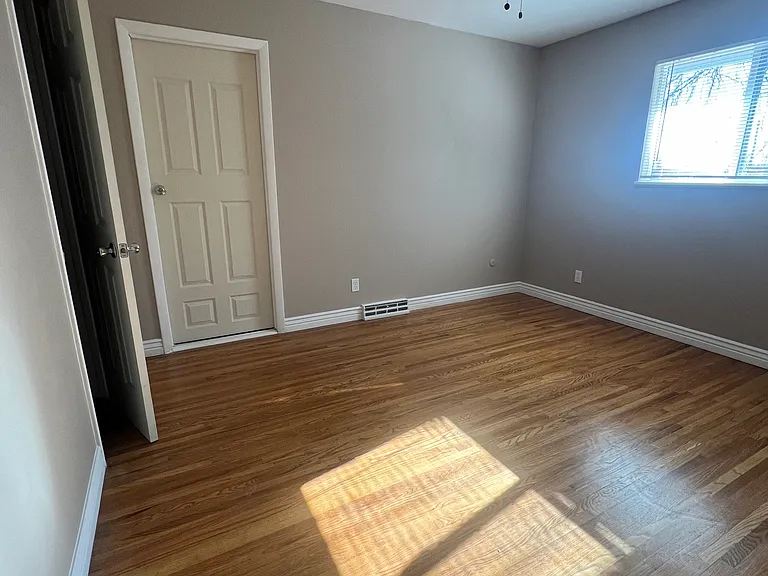 2214 Florence St — Photo 13