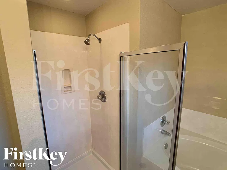 9342 Bowmore Ct — Photo 28