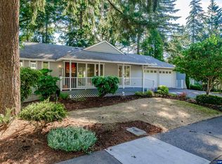 3689 Wilshire Ln, Eugene, OR 97405