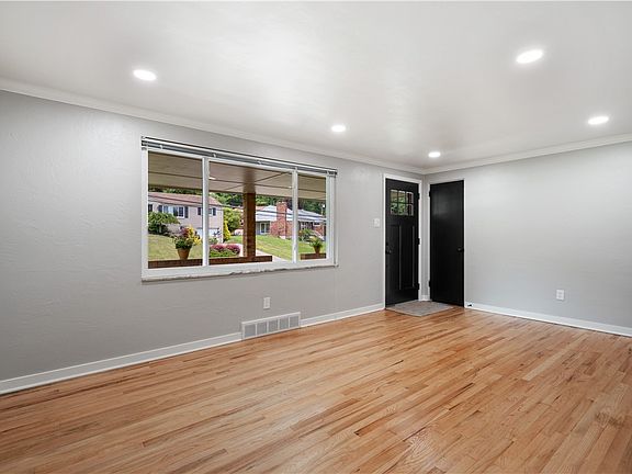 4th image of 4937 Linda Dr