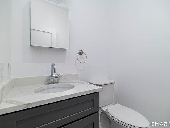 5th image of 1911 Summer St Unit 1A