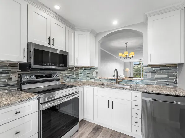 14307 BEDFORD Drive #204, Delray Beach, FL 33446
