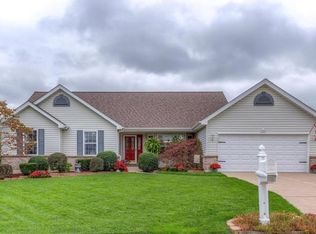 302 Black Oak Ct, Saint Peters, MO