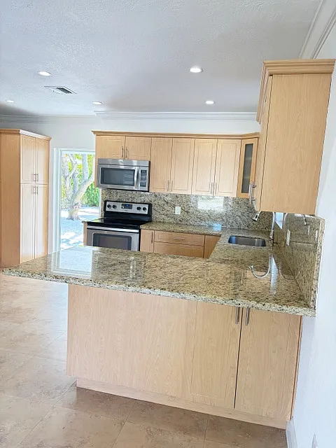 2 bed, 1200 sqft, $2,950 — Photo 4