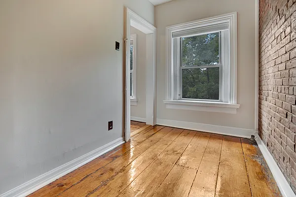 Rented by Twyford Real Estate | media 8