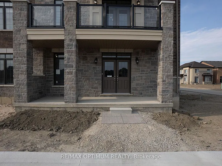 70 Keyworth Cres — Photo 2