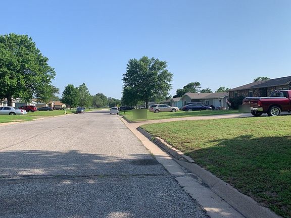 4th image of 1330 N 11th St