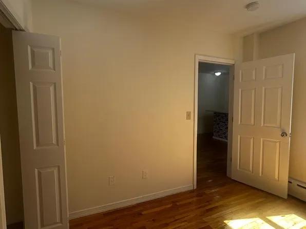 845 Blvd East image 8 of 19