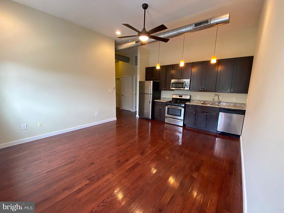 1st image of 833-35 S 4th St Floor 2
