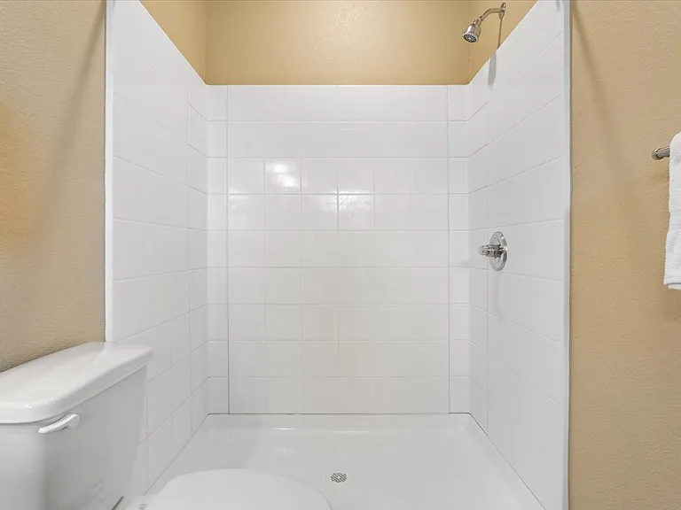 1101 College Ave — Photo 16