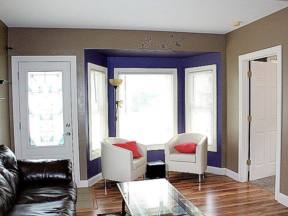 3rd image of 528 Leavens Ave