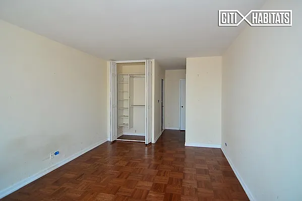 Rented by Citi Habitats | media 10