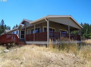 101 N Airstrip Dr, Tygh Valley, OR 97063