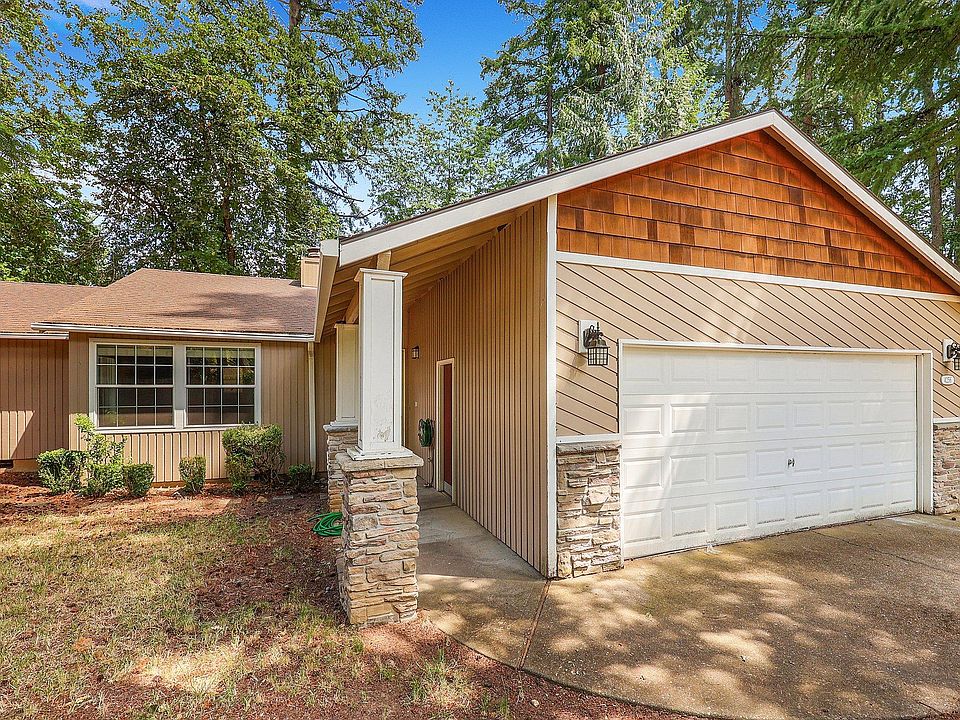 1st image of 4256 Country Woods Ct