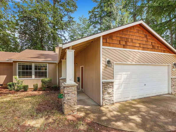 4256 Country Woods Ct, Lake Oswego, OR 97035