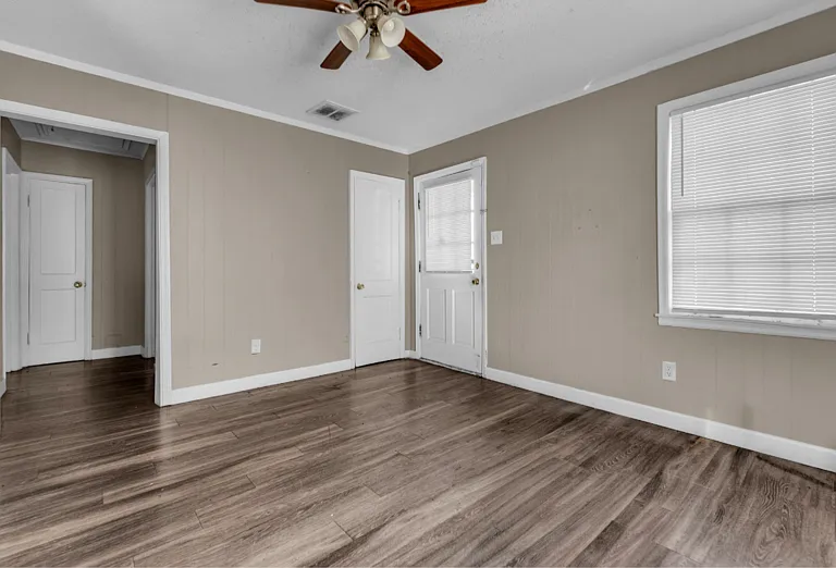 769 Hilton St — Photo 10