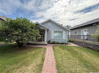 221 1st AVENUE W, Kindersley, SK S0L 1S0