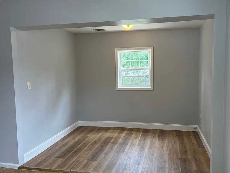 434 Applegate Ave — Photo 8