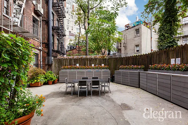 Rented by (Legacy) Elegran | media 20