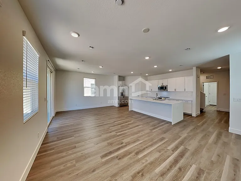 5865 Iron Islands St — Photo 7