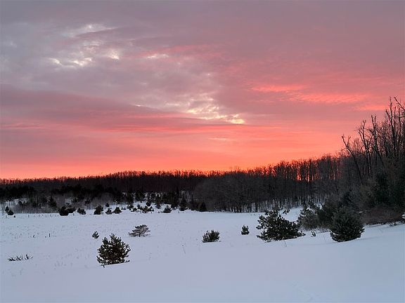3rd image of 3227 Cemetery Rd
