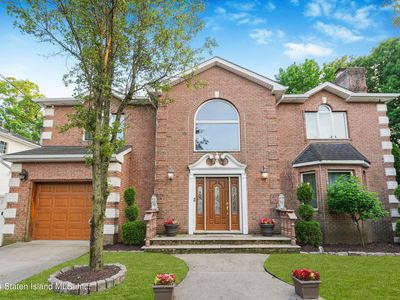 24 Gianna Ct, Staten Island, NY, 10306