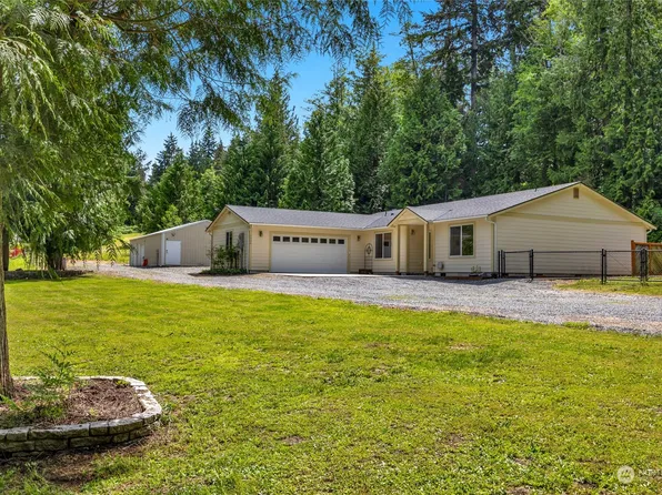 5008 226th St NW, Stanwood, WA 98292