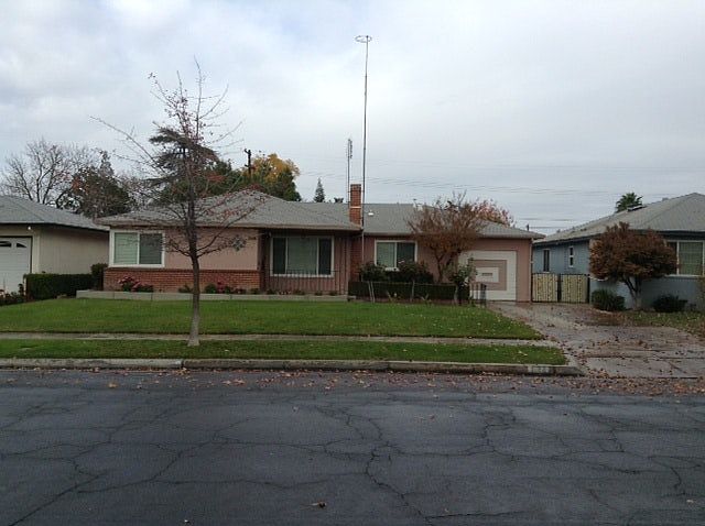 1st image of 834 W Cortland Ave
