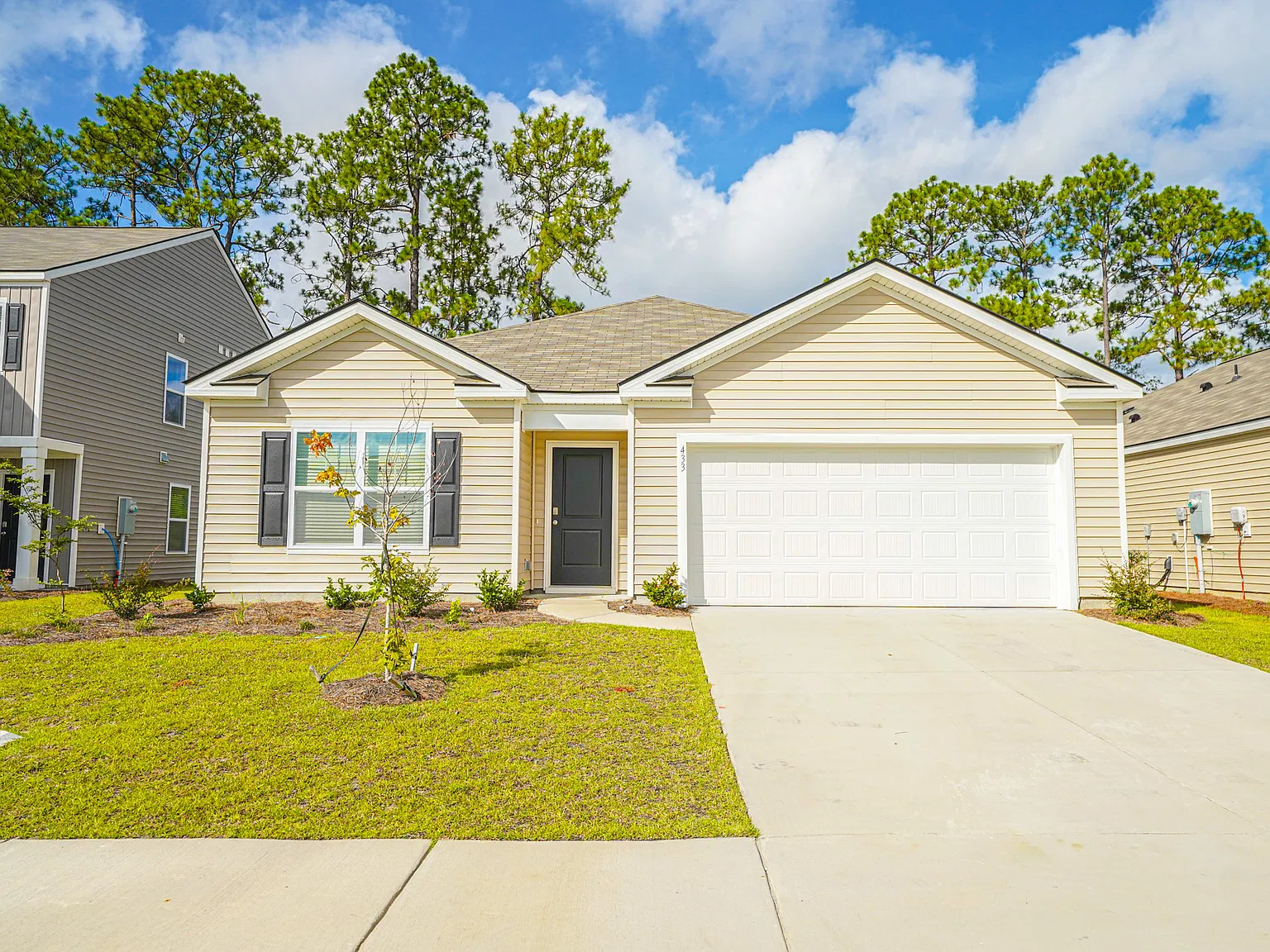4 bed, 1774 sqft, $2,100 — Photo 3