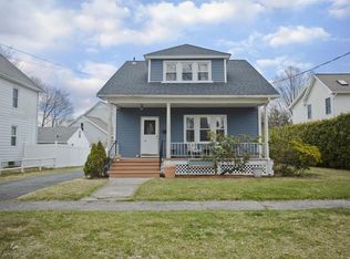 31 Saratoga Ave, Chicopee, MA 01013
