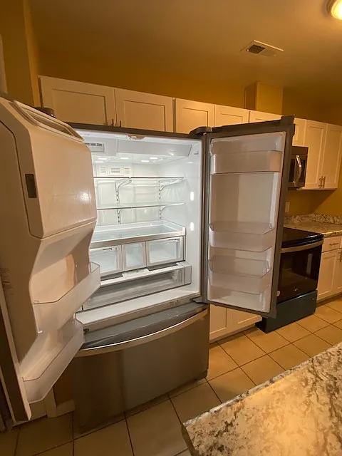 Large capacity refridgerator