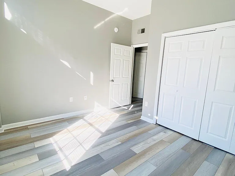 1700 Clinch Ave #107 — Photo 7