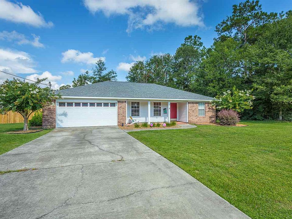 1st image of 18 Shadow Oak Cir